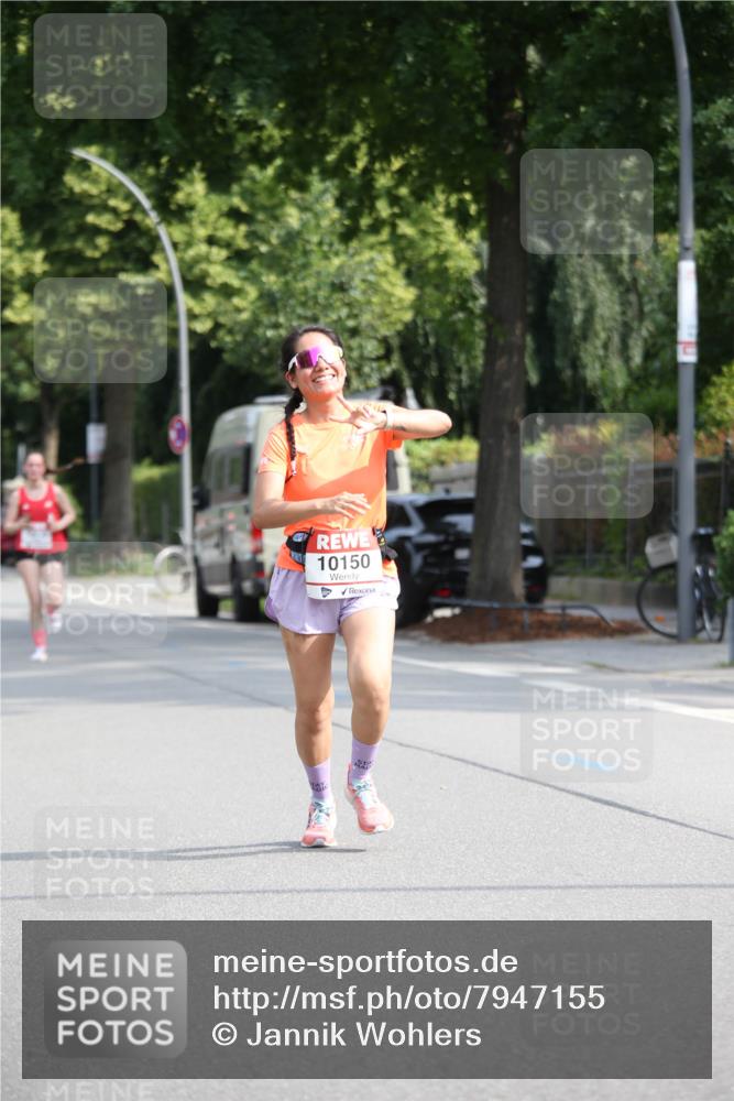 15.06.2025 - REWE Women's Run Jannik Wohlers http://msf.ph/oto/7947155 15.06.2025 09:45:43 Laufen 10150 meine-sportfotos.de