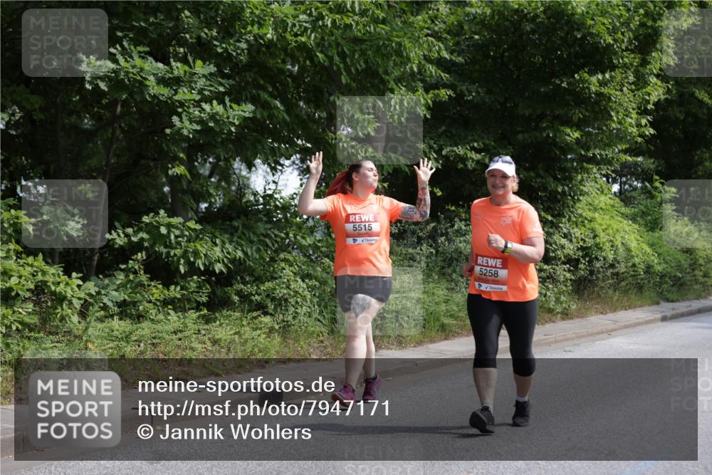 15.06.2025 - REWE Women's Run Jannik Wohlers http://msf.ph/oto/7947171 15.06.2025 10:21:38 Laufen 5515, 5258 meine-sportfotos.de