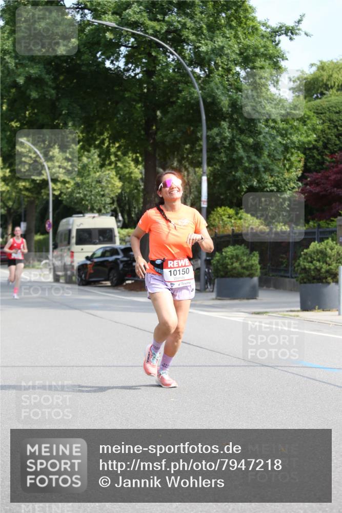15.06.2025 - REWE Women's Run Jannik Wohlers http://msf.ph/oto/7947218 15.06.2025 09:45:44 Laufen 10150 meine-sportfotos.de