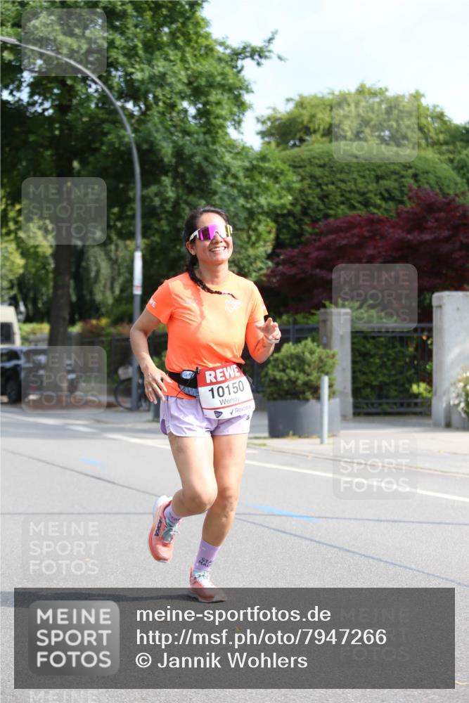 15.06.2025 - REWE Women's Run Jannik Wohlers http://msf.ph/oto/7947266 15.06.2025 09:45:45 Laufen 10150 meine-sportfotos.de