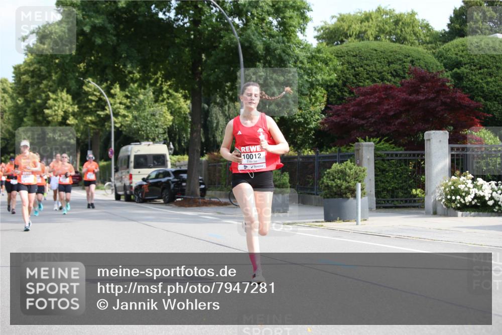 15.06.2025 - REWE Women's Run Jannik Wohlers http://msf.ph/oto/7947281 15.06.2025 09:45:50 Laufen 1038, 10012, 4 meine-sportfotos.de