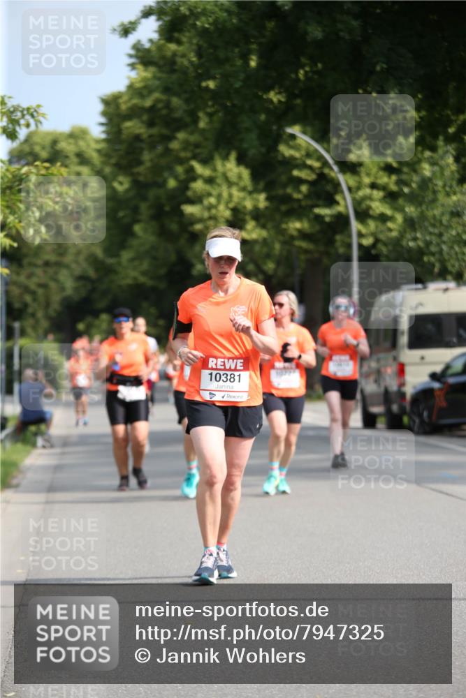 15.06.2025 - REWE Women's Run Jannik Wohlers http://msf.ph/oto/7947325 15.06.2025 09:45:52 Laufen 10381 meine-sportfotos.de
