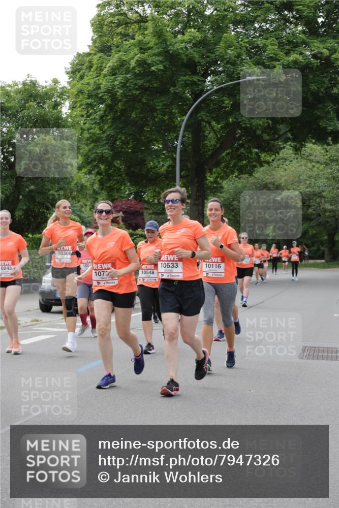 15.06.2025 - REWE Women's Run Jannik Wohlers http://msf.ph/oto/7947326 15.06.2025 08:30:27 Laufen 10308, 0243, 10, 1073, 10633, 10548, 10116 meine-sportfotos.de