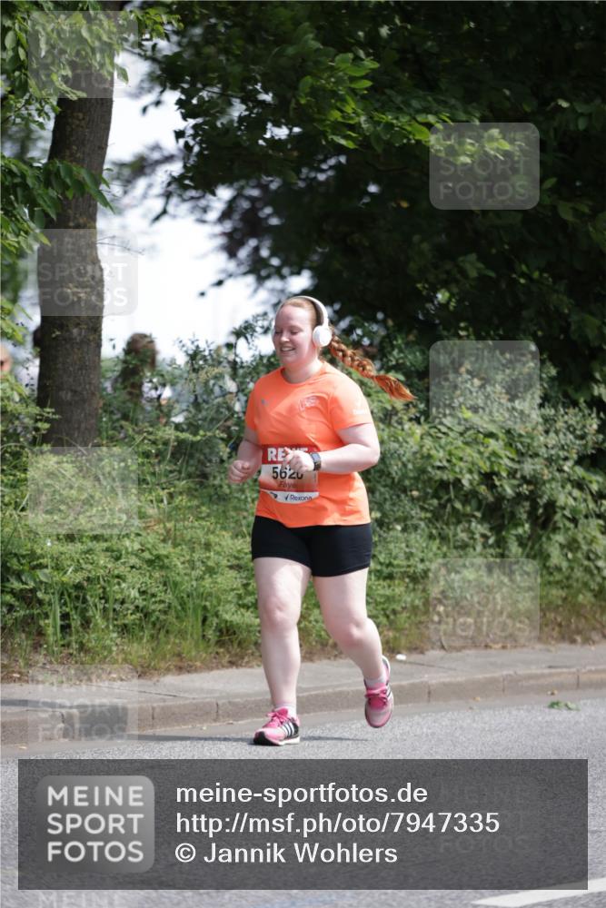 15.06.2025 - REWE Women's Run Jannik Wohlers http://msf.ph/oto/7947335 15.06.2025 10:22:24 Laufen 5626 meine-sportfotos.de