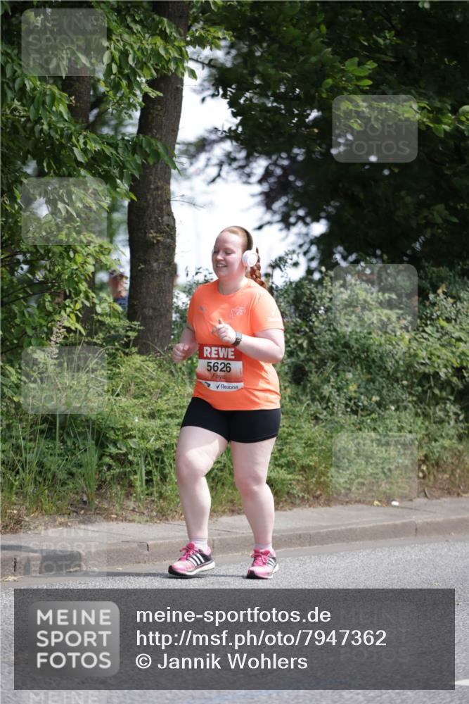 15.06.2025 - REWE Women's Run Jannik Wohlers http://msf.ph/oto/7947362 15.06.2025 10:22:25 Laufen 5626 meine-sportfotos.de