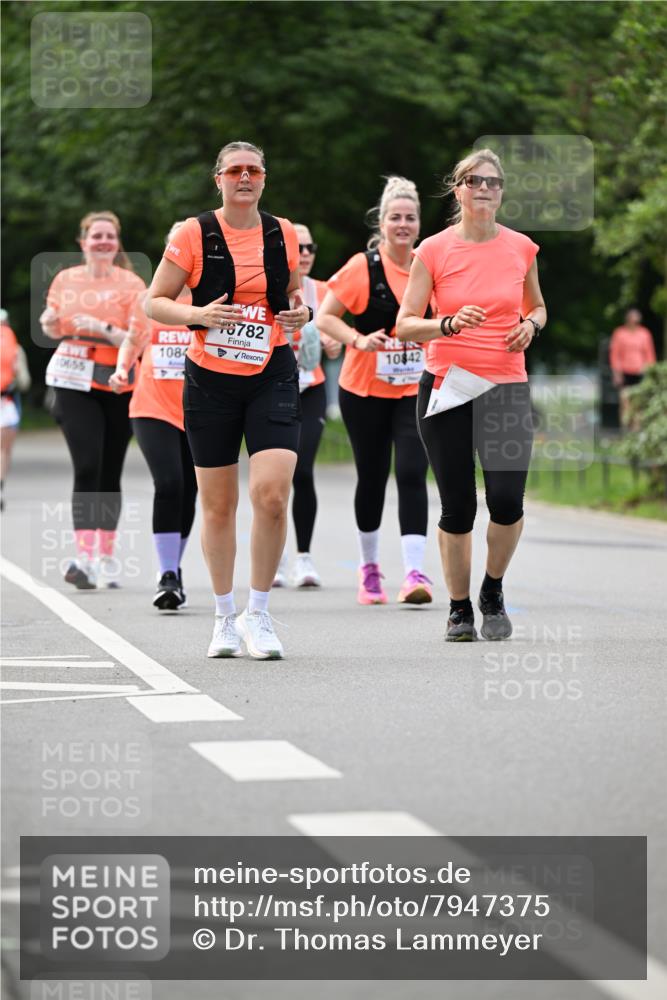 15.06.2025 - REWE Women's Run Dr. Thomas Lammeyer http://msf.ph/oto/7947375 15.06.2025 09:24:05 Laufen 10655, 1084, 0782, 108, 60 meine-sportfotos.de