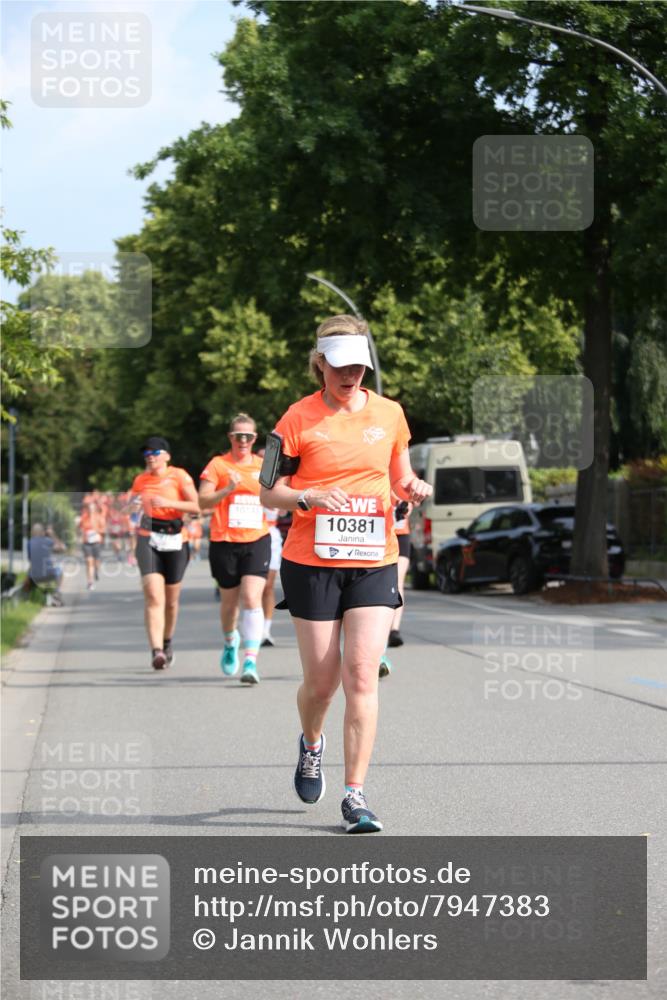 15.06.2025 - REWE Women's Run Jannik Wohlers http://msf.ph/oto/7947383 15.06.2025 09:45:53 Laufen 10381 meine-sportfotos.de