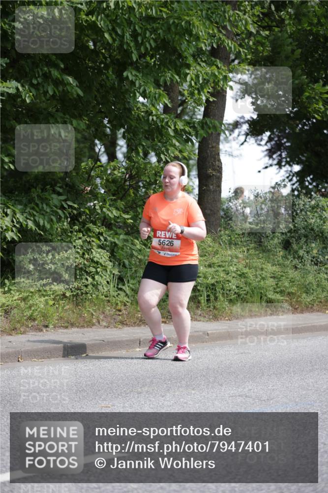 15.06.2025 - REWE Women's Run Jannik Wohlers http://msf.ph/oto/7947401 15.06.2025 10:22:26 Laufen 5626 meine-sportfotos.de