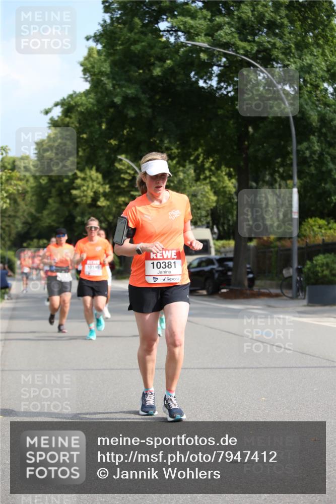 15.06.2025 - REWE Women's Run Jannik Wohlers http://msf.ph/oto/7947412 15.06.2025 09:45:54 Laufen 10381 meine-sportfotos.de