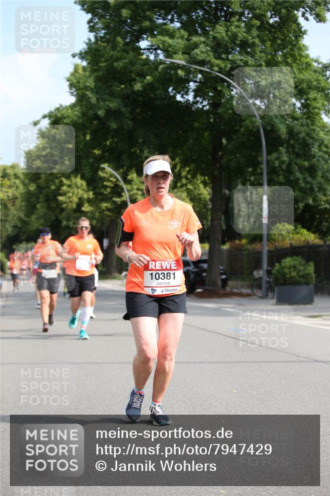 15.06.2025 - REWE Women's Run Jannik Wohlers http://msf.ph/oto/7947429 15.06.2025 09:45:54 Laufen 10381 meine-sportfotos.de
