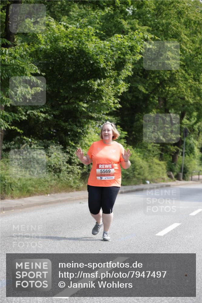 15.06.2025 - REWE Women's Run Jannik Wohlers http://msf.ph/oto/7947497 15.06.2025 10:23:24 Laufen 5569 meine-sportfotos.de