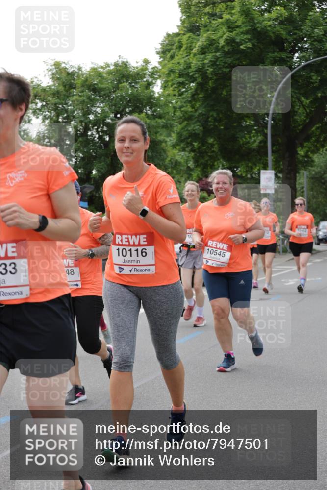 15.06.2025 - REWE Women's Run Jannik Wohlers http://msf.ph/oto/7947501 15.06.2025 08:30:30 Laufen 33, 48, 10116, 10, 10545, 10412 meine-sportfotos.de
