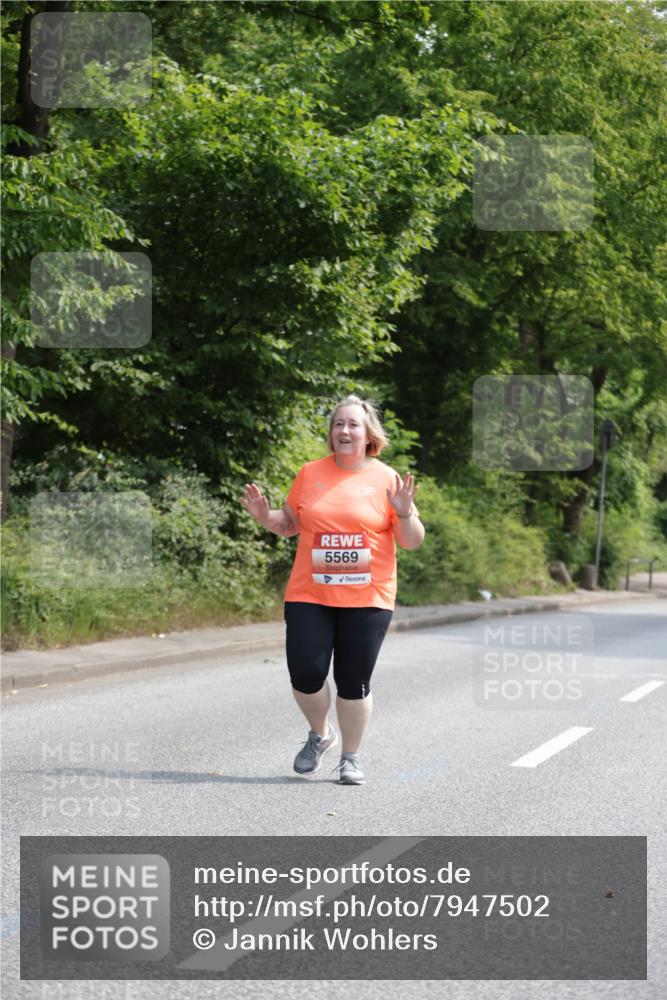 15.06.2025 - REWE Women's Run Jannik Wohlers http://msf.ph/oto/7947502 15.06.2025 10:23:24 Laufen 5569 meine-sportfotos.de