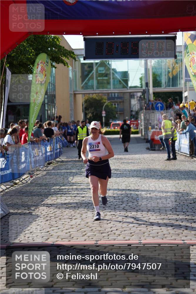 13.06.2025 - Holstenköstenlauf Felixshl http://msf.ph/oto/7947507 13.06.2025 18:15:01 Laufen 2310 meine-sportfotos.de