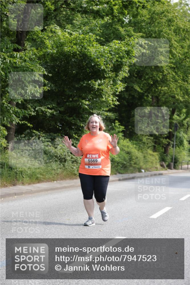 15.06.2025 - REWE Women's Run Jannik Wohlers http://msf.ph/oto/7947523 15.06.2025 10:23:25 Laufen 5569 meine-sportfotos.de