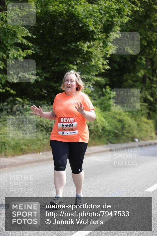 15.06.2025 - REWE Women's Run Jannik Wohlers http://msf.ph/oto/7947533 15.06.2025 10:23:25 Laufen 5569 meine-sportfotos.de
