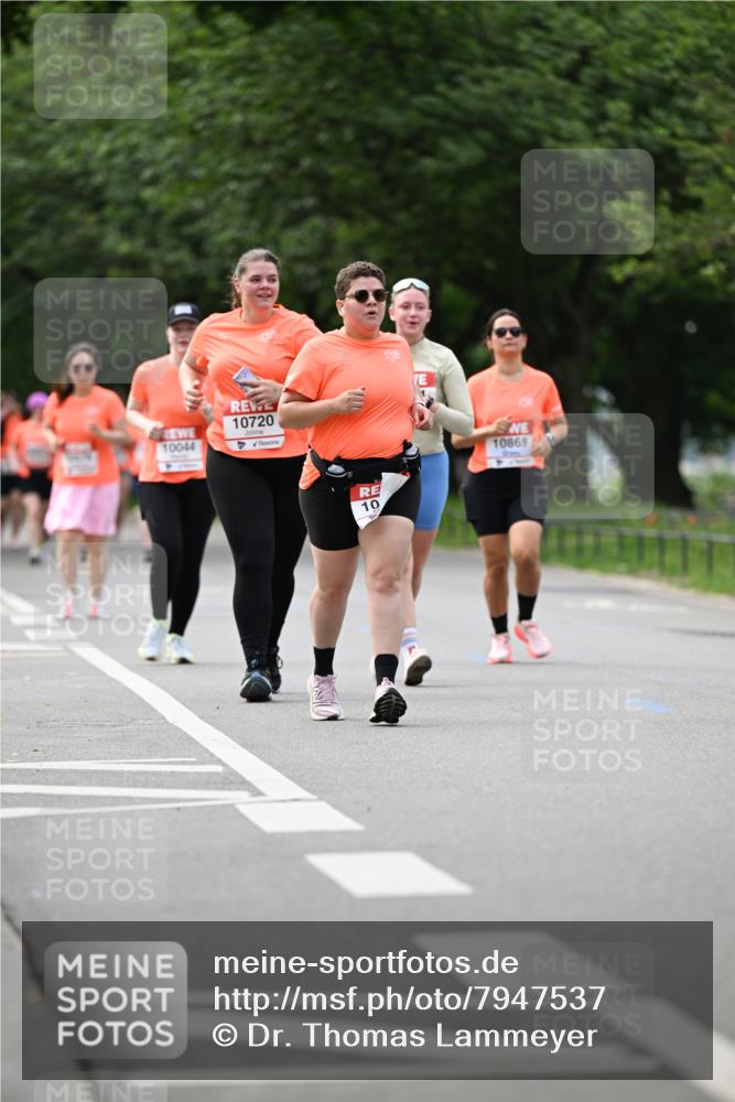 15.06.2025 - REWE Women's Run Dr. Thomas Lammeyer http://msf.ph/oto/7947537 15.06.2025 09:24:15 Laufen 10044, 10720, 10, 10869 meine-sportfotos.de