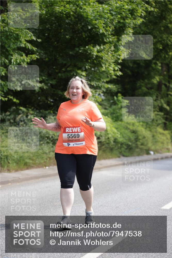 15.06.2025 - REWE Women's Run Jannik Wohlers http://msf.ph/oto/7947538 15.06.2025 10:23:25 Laufen 5569 meine-sportfotos.de