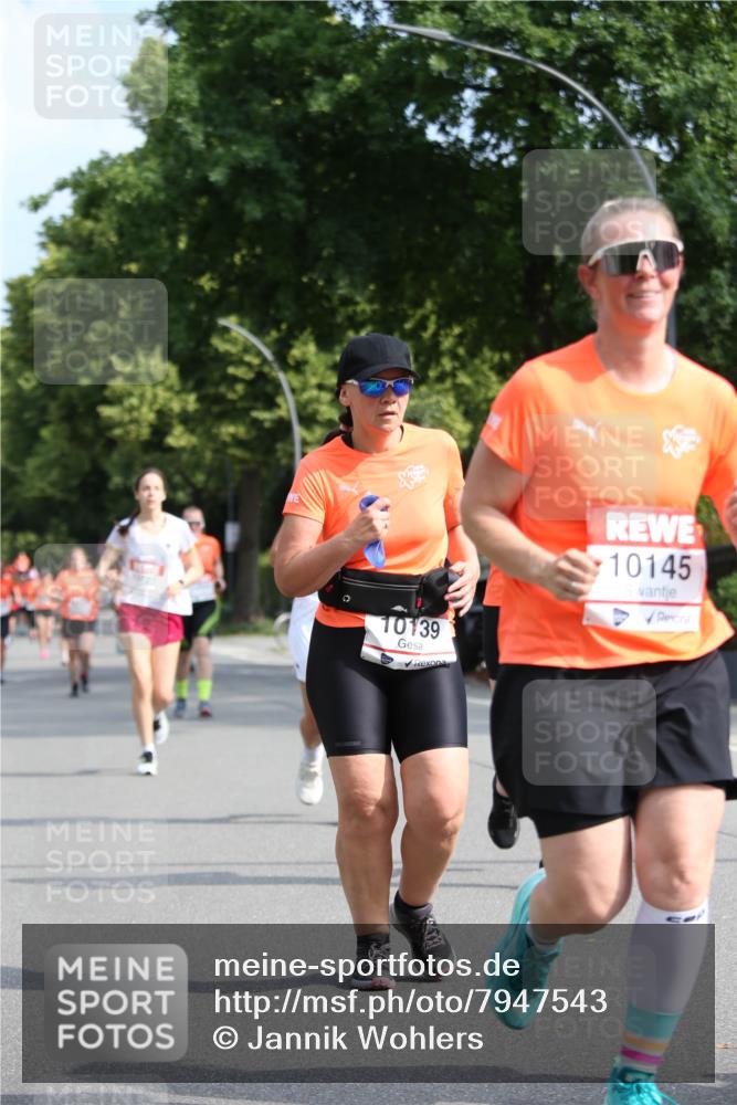 15.06.2025 - REWE Women's Run Jannik Wohlers http://msf.ph/oto/7947543 15.06.2025 09:45:58 Laufen 10139, 10145 meine-sportfotos.de