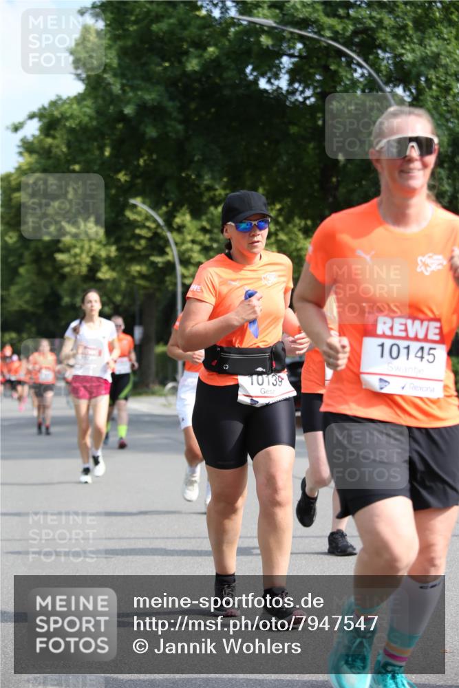15.06.2025 - REWE Women's Run Jannik Wohlers http://msf.ph/oto/7947547 15.06.2025 09:45:58 Laufen 10139, 10145 meine-sportfotos.de