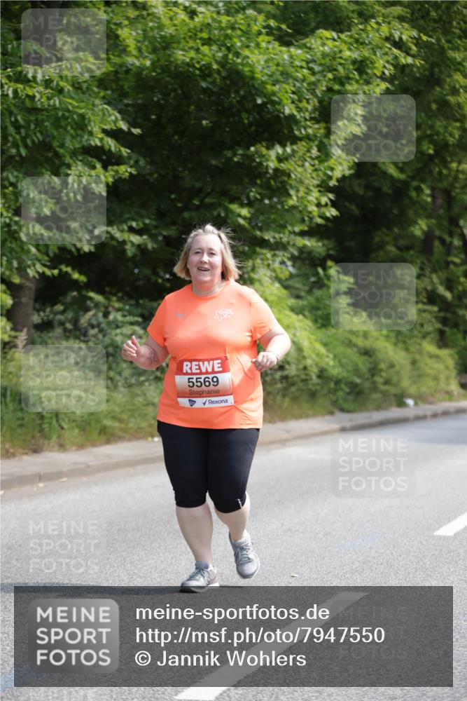 15.06.2025 - REWE Women's Run Jannik Wohlers http://msf.ph/oto/7947550 15.06.2025 10:23:26 Laufen 5569 meine-sportfotos.de