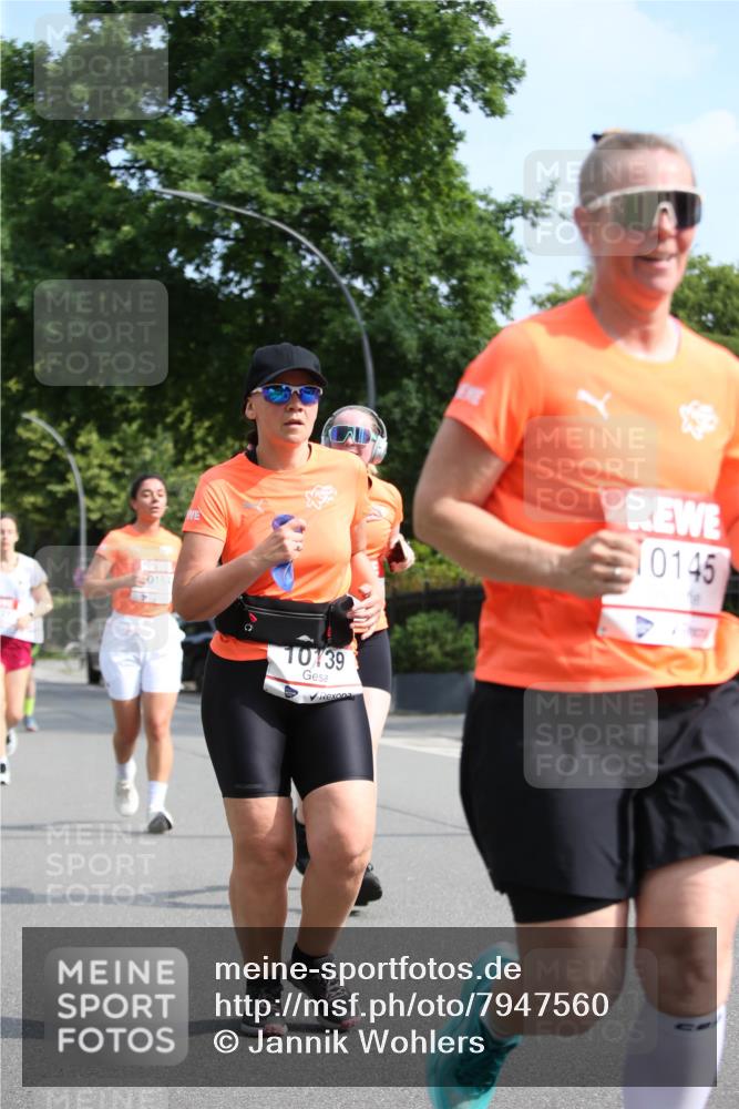 15.06.2025 - REWE Women's Run Jannik Wohlers http://msf.ph/oto/7947560 15.06.2025 09:45:58 Laufen 10139, 0145 meine-sportfotos.de