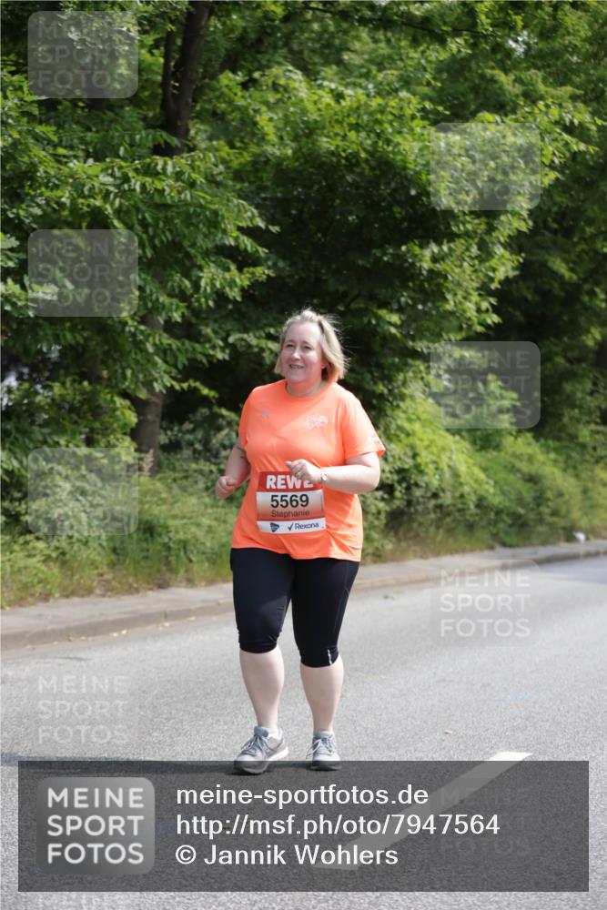 15.06.2025 - REWE Women's Run Jannik Wohlers http://msf.ph/oto/7947564 15.06.2025 10:23:26 Laufen 5569 meine-sportfotos.de