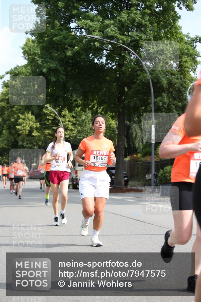 15.06.2025 - REWE Women's Run Jannik Wohlers http://msf.ph/oto/7947575 15.06.2025 09:45:59 Laufen 10721, 10164, 1 meine-sportfotos.de