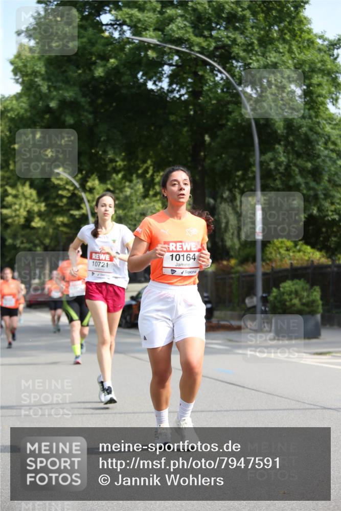 15.06.2025 - REWE Women's Run Jannik Wohlers http://msf.ph/oto/7947591 15.06.2025 09:46:00 Laufen 10164, 10721 meine-sportfotos.de