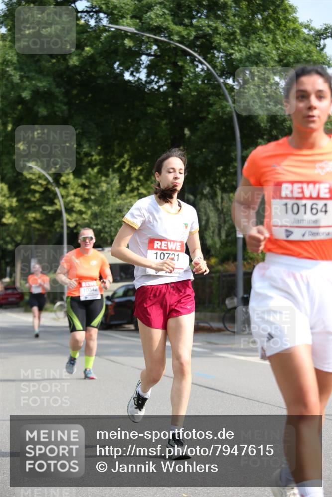 15.06.2025 - REWE Women's Run Jannik Wohlers http://msf.ph/oto/7947615 15.06.2025 09:46:01 Laufen 10342, 10721, 1016 meine-sportfotos.de