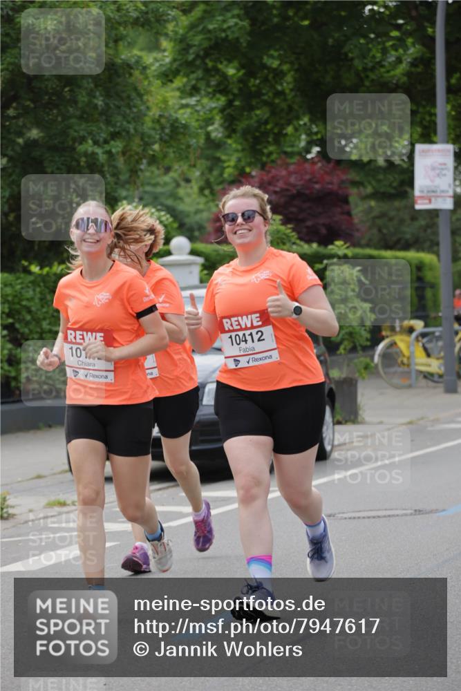 15.06.2025 - REWE Women's Run Jannik Wohlers http://msf.ph/oto/7947617 15.06.2025 08:30:32 Laufen 10, 10412 meine-sportfotos.de