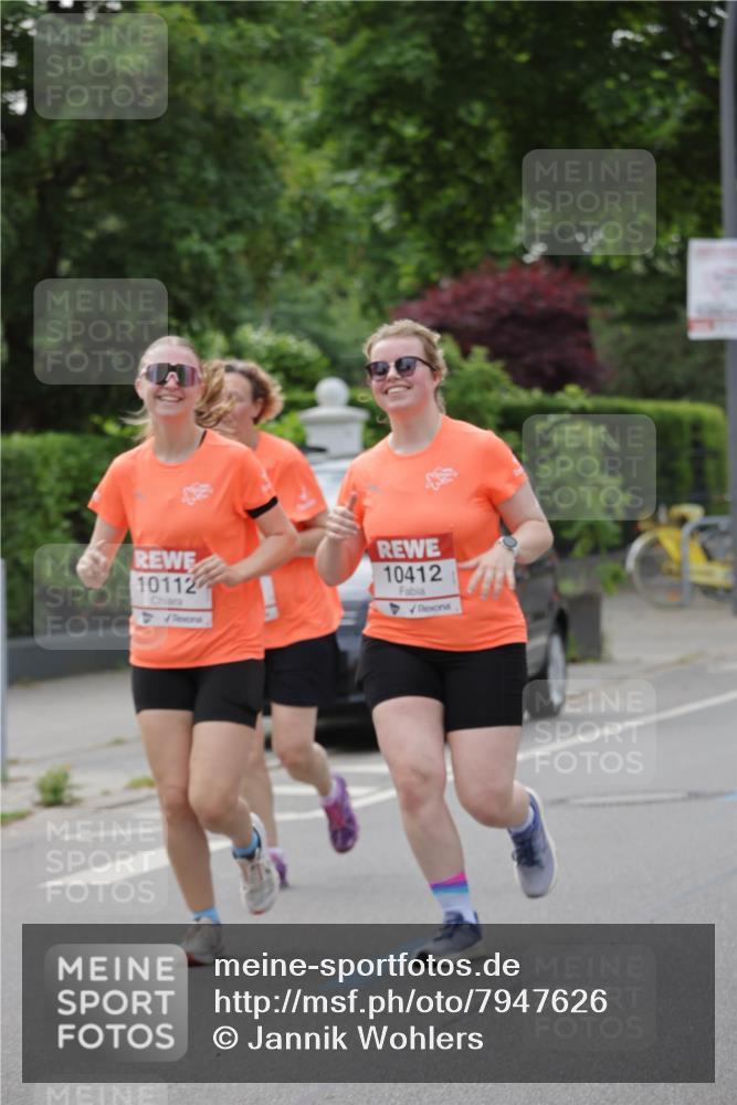 15.06.2025 - REWE Women's Run Jannik Wohlers http://msf.ph/oto/7947626 15.06.2025 08:30:32 Laufen 10112, 10412 meine-sportfotos.de