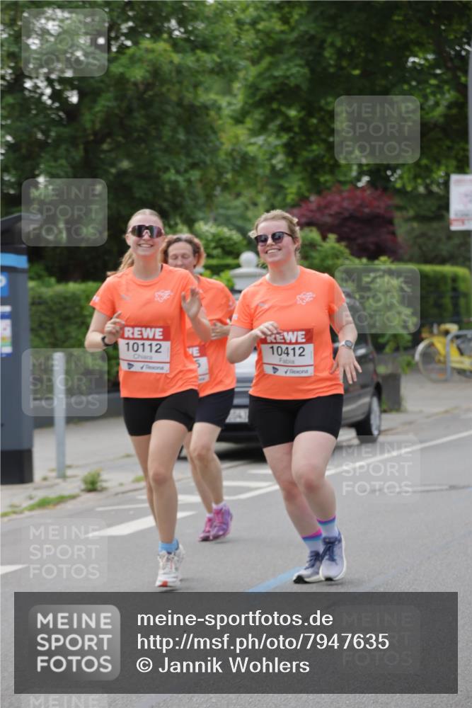 15.06.2025 - REWE Women's Run Jannik Wohlers http://msf.ph/oto/7947635 15.06.2025 08:30:33 Laufen 10112, 10412 meine-sportfotos.de