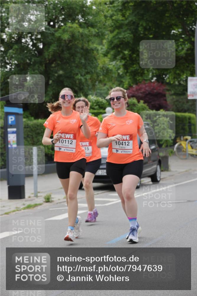 15.06.2025 - REWE Women's Run Jannik Wohlers http://msf.ph/oto/7947639 15.06.2025 08:30:33 Laufen 10112, 15, 10412 meine-sportfotos.de