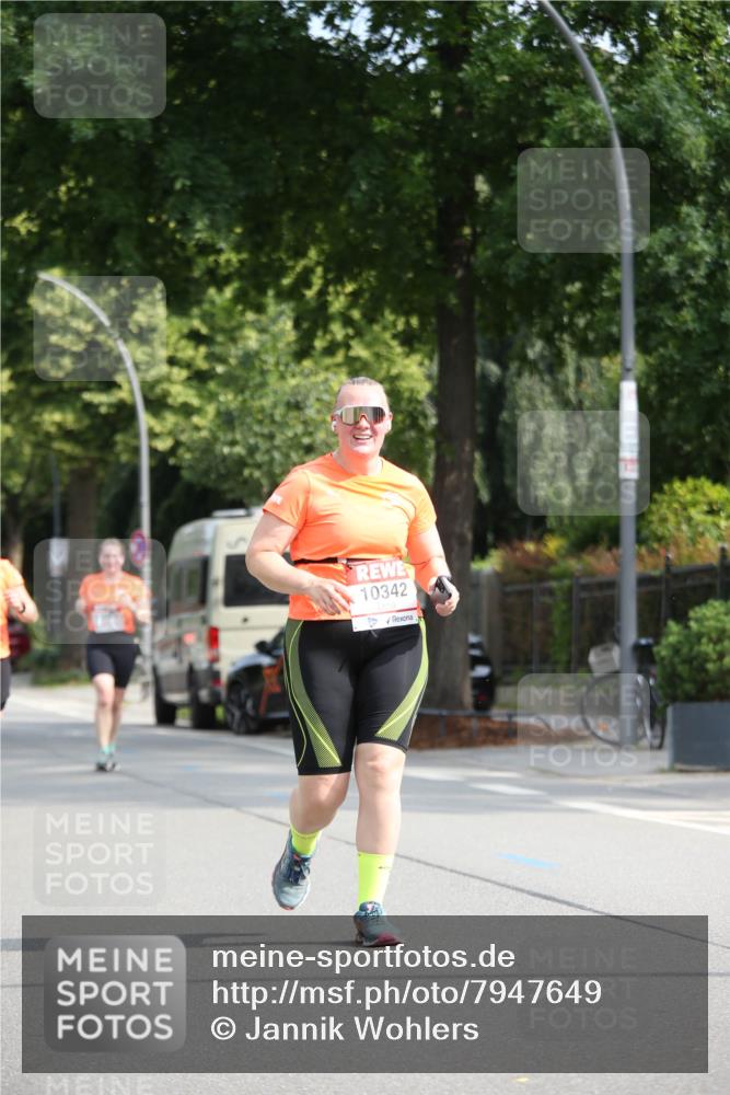 15.06.2025 - REWE Women's Run Jannik Wohlers http://msf.ph/oto/7947649 15.06.2025 09:46:02 Laufen 10342 meine-sportfotos.de