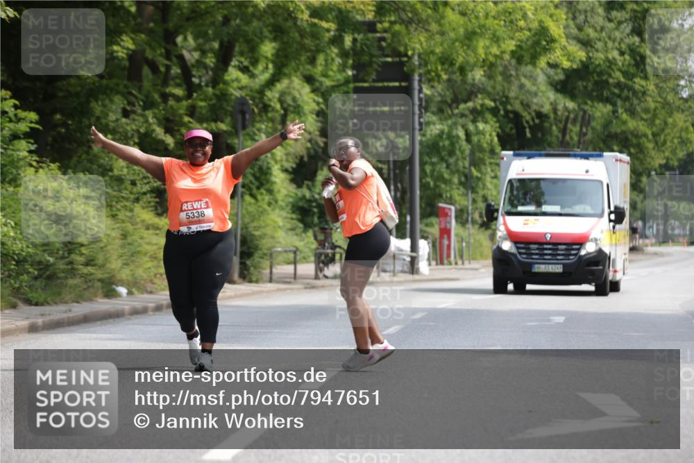 15.06.2025 - REWE Women's Run Jannik Wohlers http://msf.ph/oto/7947651 15.06.2025 10:23:47 Laufen 5338 meine-sportfotos.de
