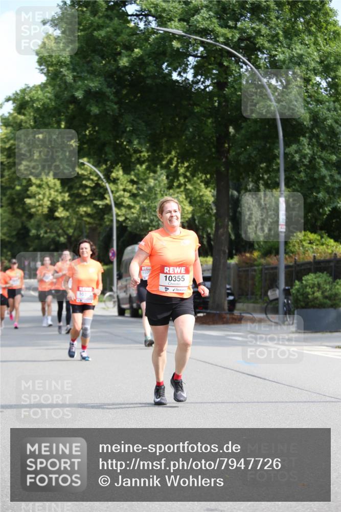 15.06.2025 - REWE Women's Run Jannik Wohlers http://msf.ph/oto/7947726 15.06.2025 09:46:05 Laufen 10355 meine-sportfotos.de