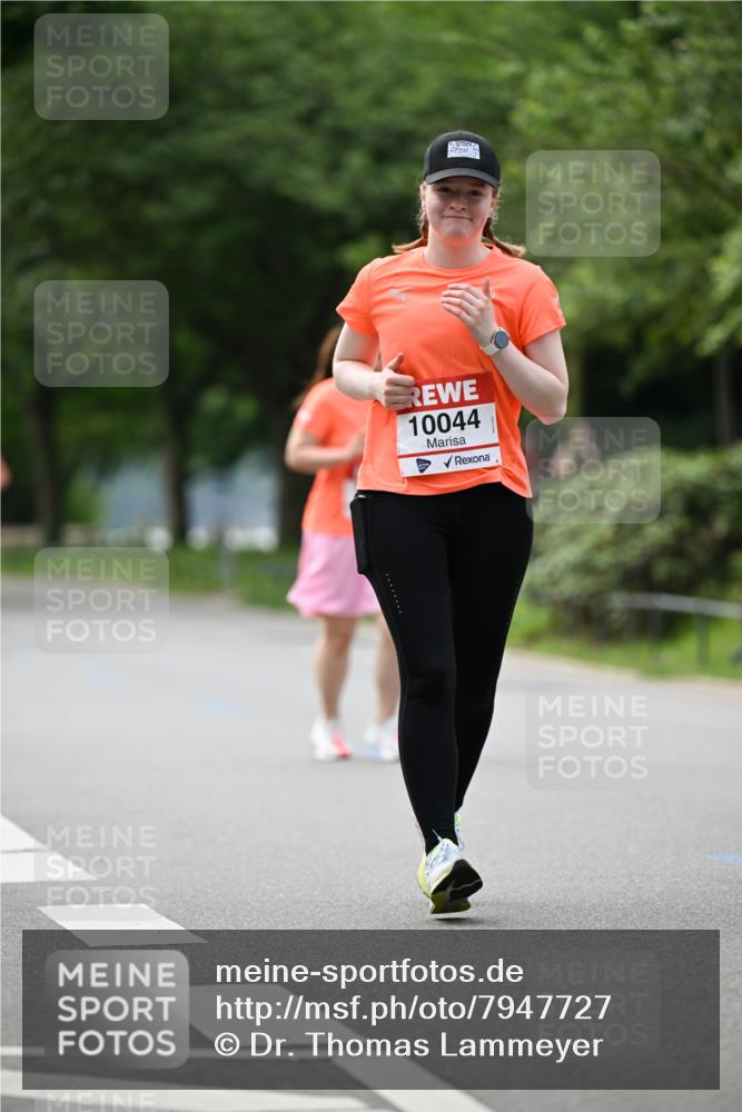 15.06.2025 - REWE Women's Run Dr. Thomas Lammeyer http://msf.ph/oto/7947727 15.06.2025 09:24:22 Laufen 10044 meine-sportfotos.de