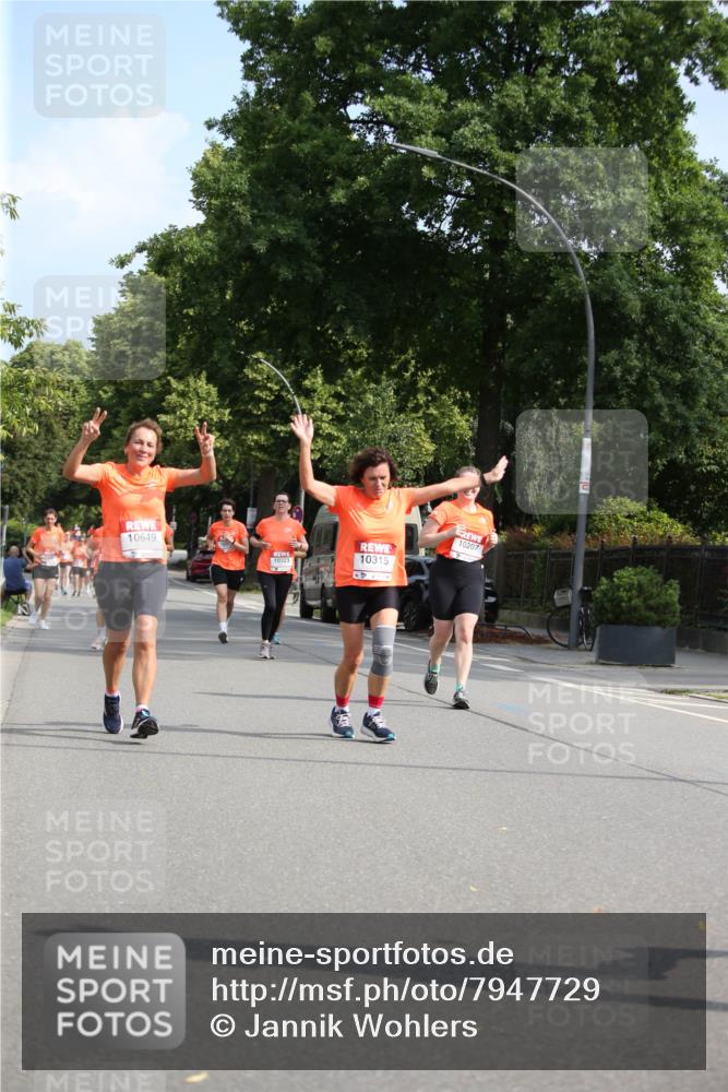15.06.2025 - REWE Women's Run Jannik Wohlers http://msf.ph/oto/7947729 15.06.2025 09:46:07 Laufen 10207, 10649, 10323, 10315 meine-sportfotos.de