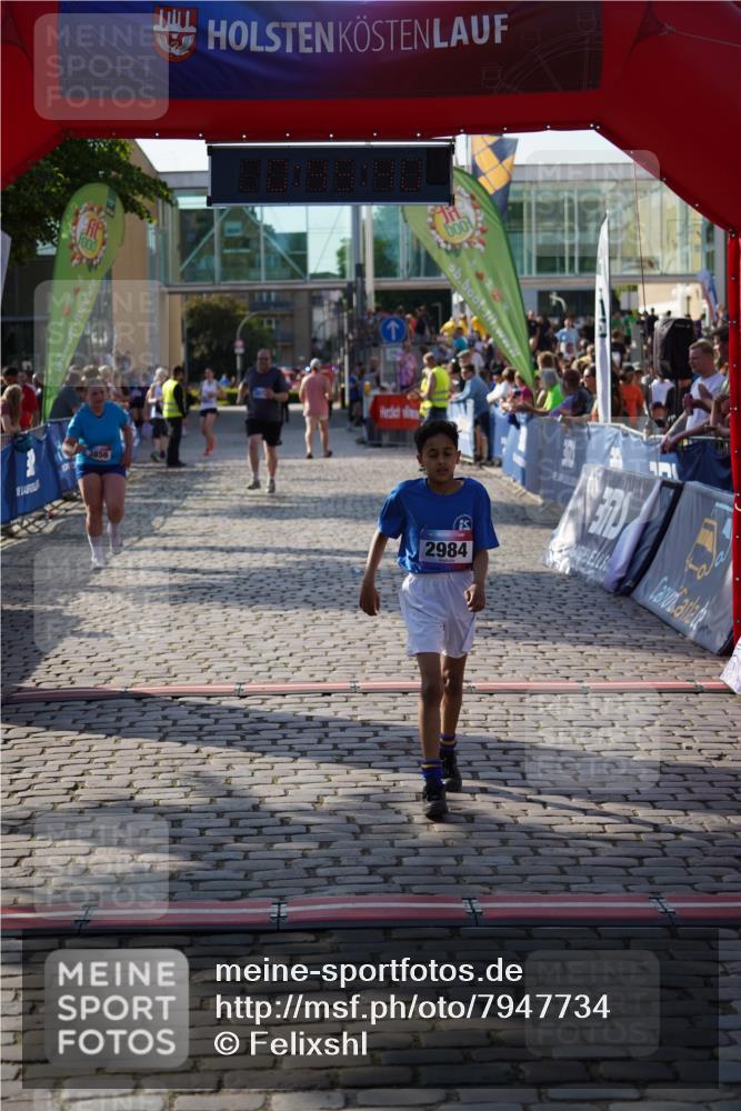 13.06.2025 - Holstenköstenlauf Felixshl http://msf.ph/oto/7947734 13.06.2025 18:15:41 Laufen 2984, 3856, 3872 meine-sportfotos.de