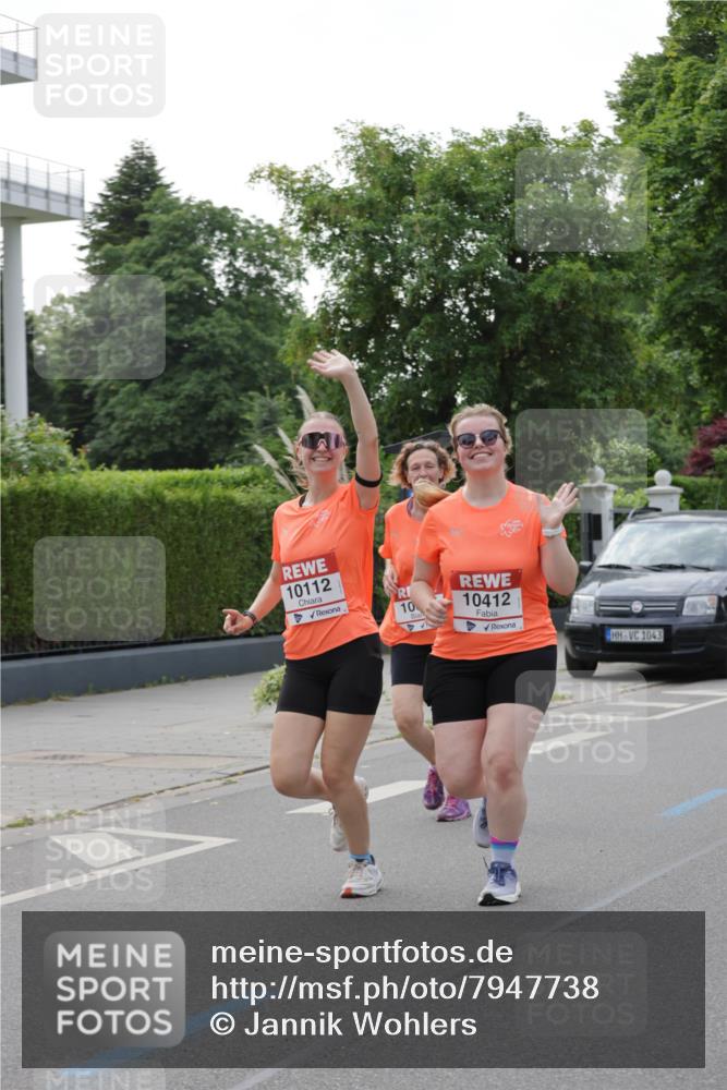 15.06.2025 - REWE Women's Run Jannik Wohlers http://msf.ph/oto/7947738 15.06.2025 08:30:34 Laufen 10112, 10, 10412, 1043 meine-sportfotos.de
