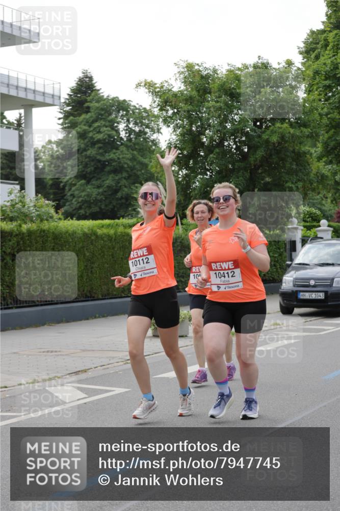 15.06.2025 - REWE Women's Run Jannik Wohlers http://msf.ph/oto/7947745 15.06.2025 08:30:34 Laufen 10112, 10, 10412, 1043 meine-sportfotos.de