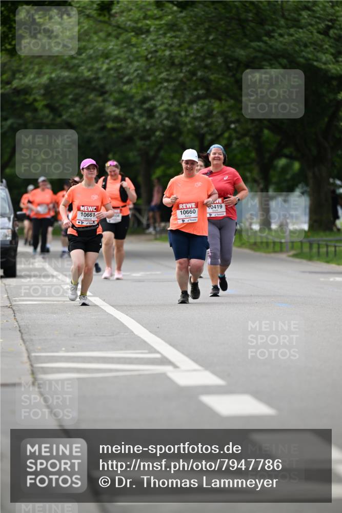 15.06.2025 - REWE Women's Run Dr. Thomas Lammeyer http://msf.ph/oto/7947786 15.06.2025 09:24:27 Laufen 10661, 10419, 10660 meine-sportfotos.de