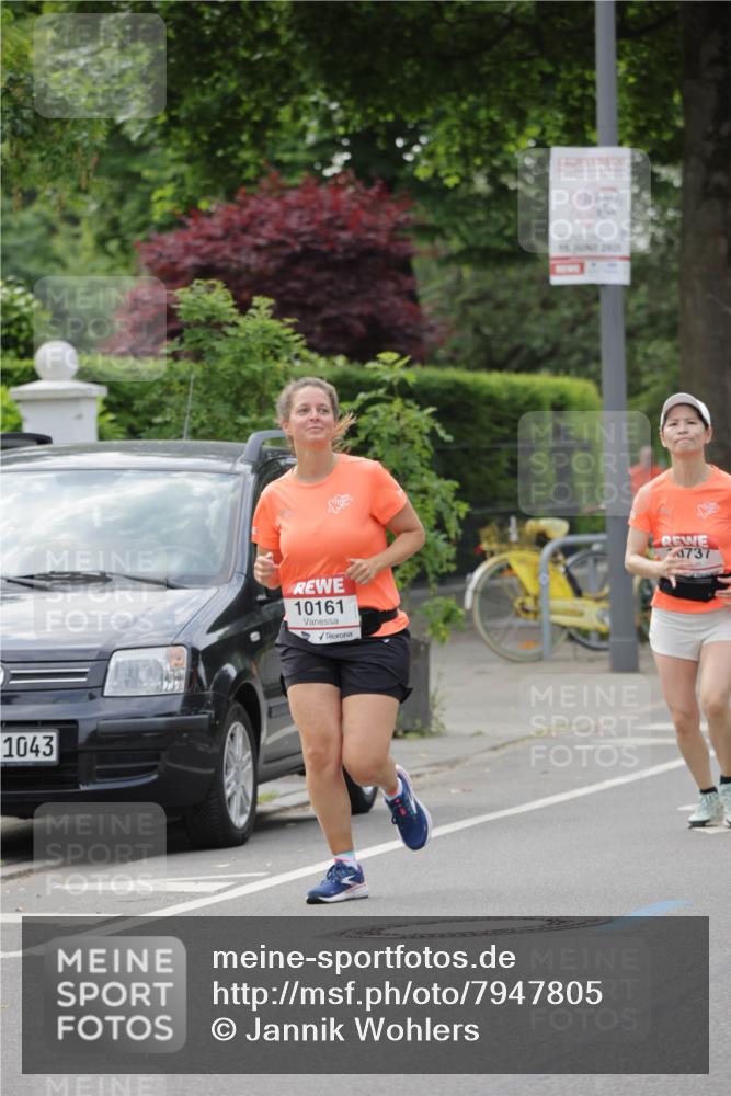 15.06.2025 - REWE Women's Run Jannik Wohlers http://msf.ph/oto/7947805 15.06.2025 08:30:36 Laufen 1043, 10161, 15, 2005, 737 meine-sportfotos.de