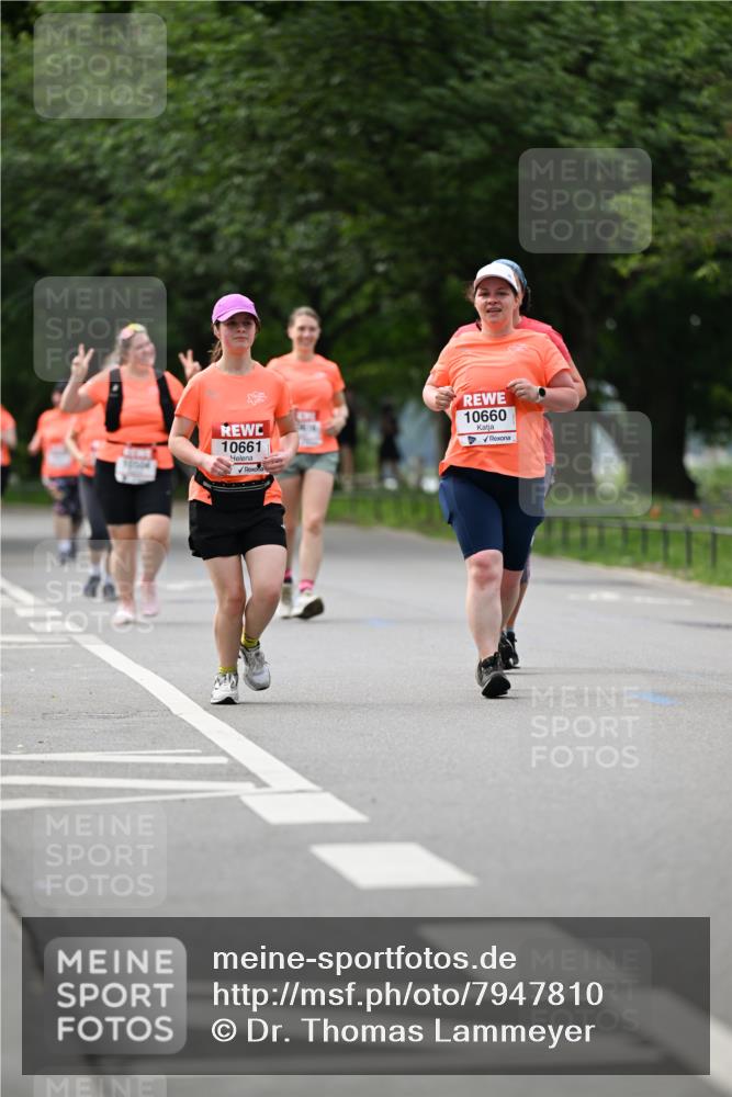 15.06.2025 - REWE Women's Run Dr. Thomas Lammeyer http://msf.ph/oto/7947810 15.06.2025 09:24:29 Laufen 10661, 10660 meine-sportfotos.de