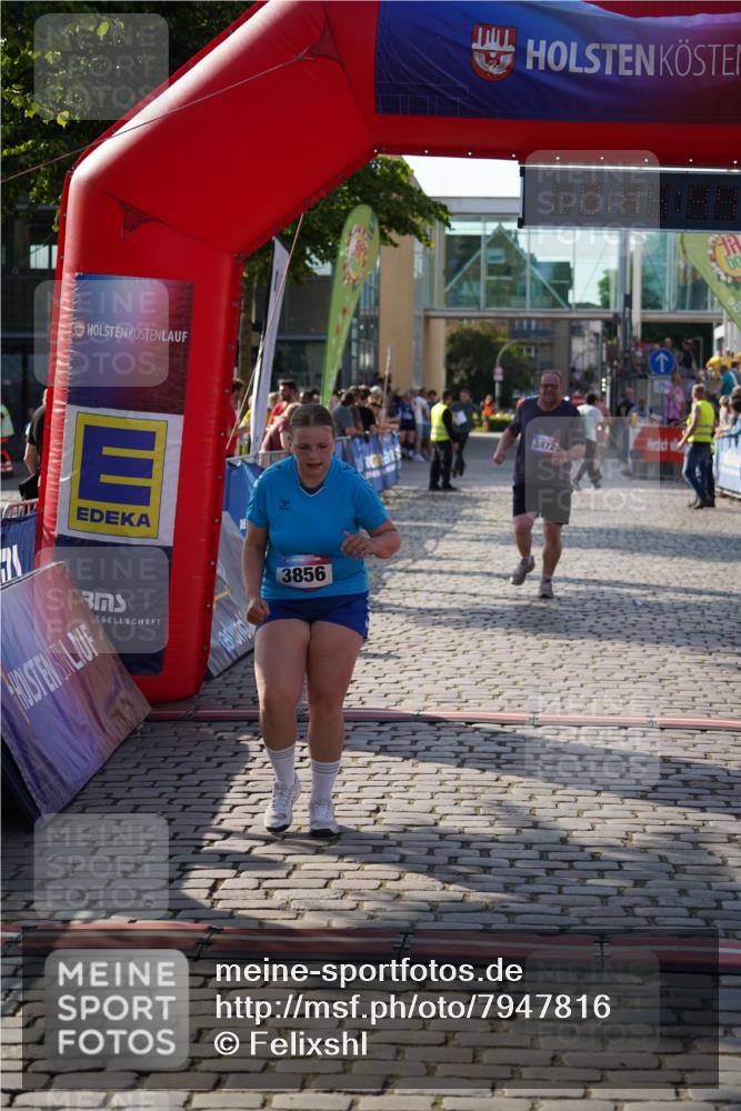 13.06.2025 - Holstenköstenlauf Felixshl http://msf.ph/oto/7947816 13.06.2025 18:15:45 Laufen 3856, 3872 meine-sportfotos.de