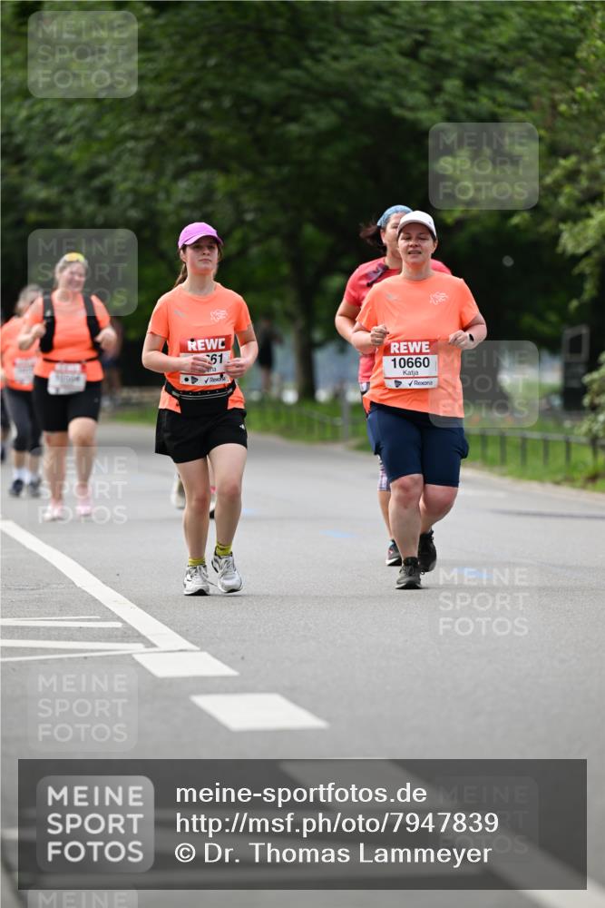 15.06.2025 - REWE Women's Run Dr. Thomas Lammeyer http://msf.ph/oto/7947839 15.06.2025 09:24:30 Laufen 51, 10660 meine-sportfotos.de