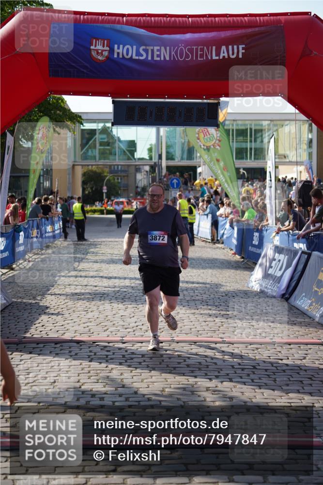 13.06.2025 - Holstenköstenlauf Felixshl http://msf.ph/oto/7947847 13.06.2025 18:15:48 Laufen 3856, 3872 meine-sportfotos.de