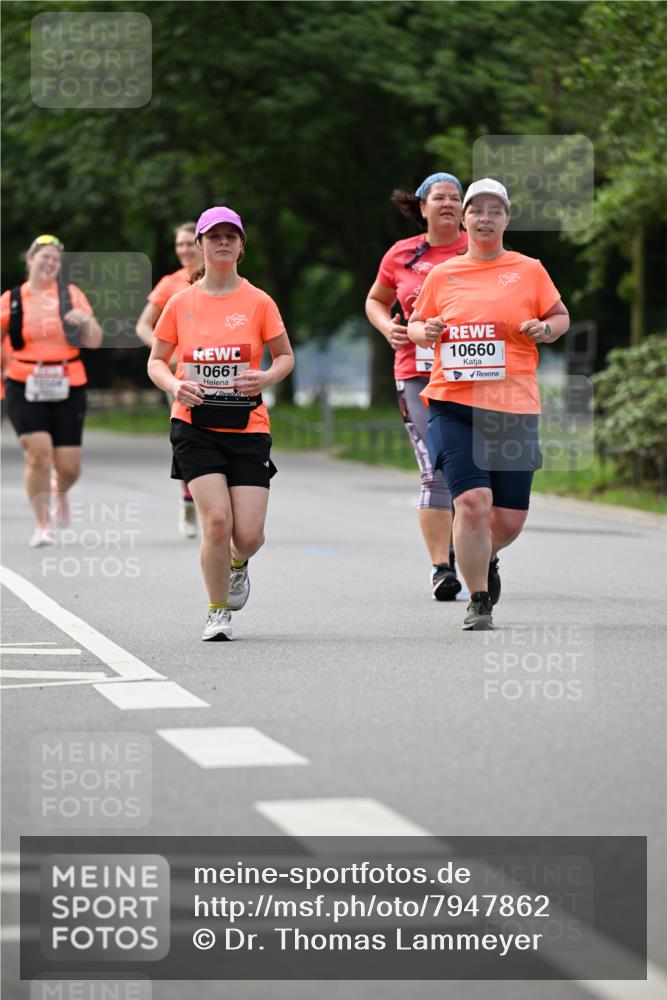 15.06.2025 - REWE Women's Run Dr. Thomas Lammeyer http://msf.ph/oto/7947862 15.06.2025 09:24:31 Laufen 10661, 10660 meine-sportfotos.de