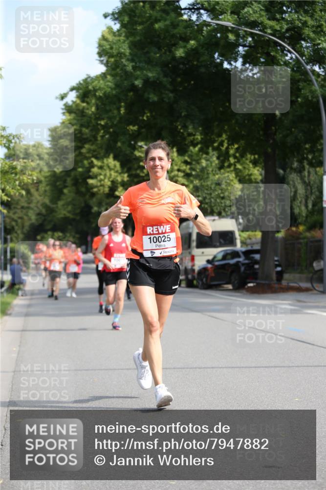 15.06.2025 - REWE Women's Run Jannik Wohlers http://msf.ph/oto/7947882 15.06.2025 09:46:16 Laufen 10011, 10025 meine-sportfotos.de